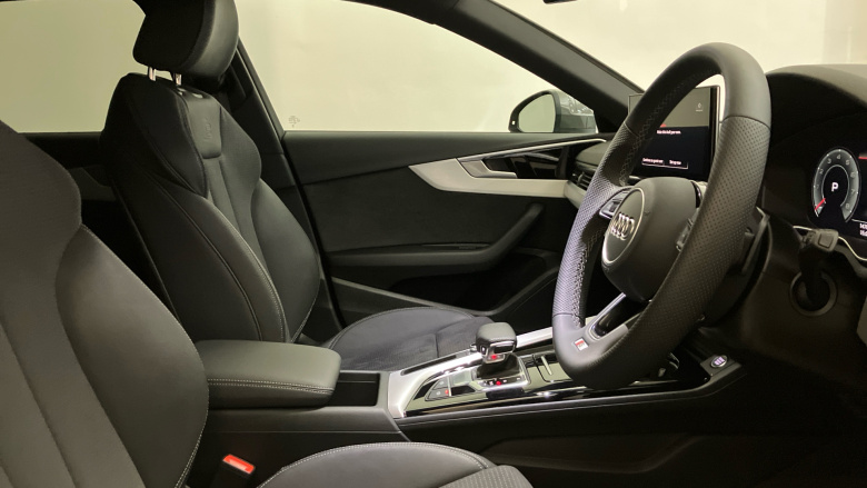 Audi A4 40 TFSI 204 S Line 5dr S Tronic Petrol Estate